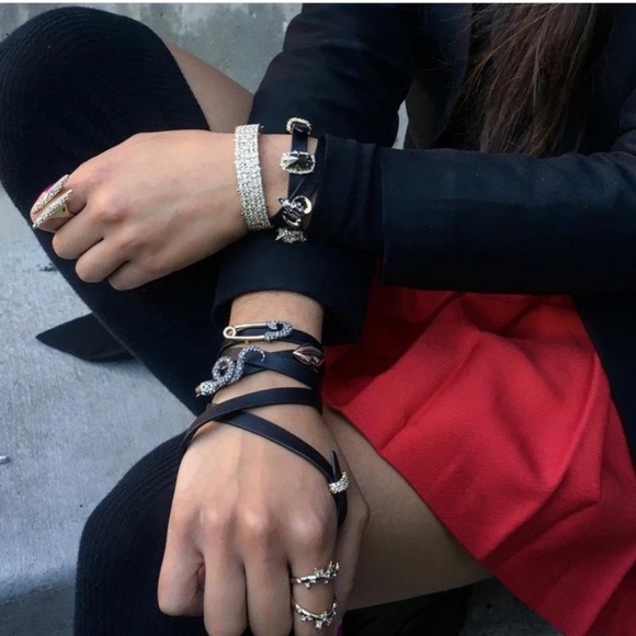 ALEXIS BITTAR • Gold Double Banded Crystal Accented Lace Size 7 Ring - Picture 3 of 8